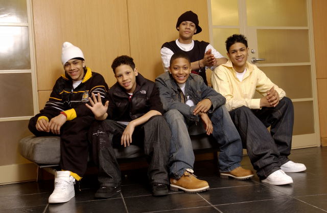 b5 lookin adorable lik.. Music - 